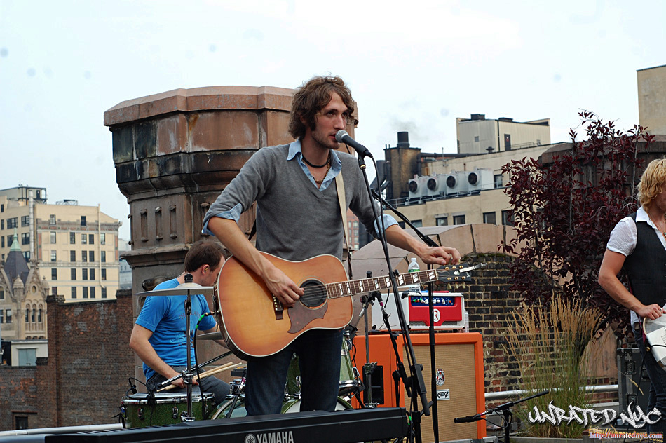 Green River Ordinance Rock the New York Skyline