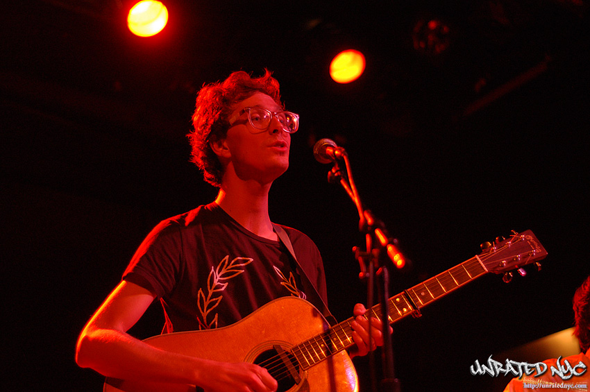 Kings of Convenience @ Bowery Ballroom, NYC [Photo by Sam Frank (c) 2009 UnRated NYC]