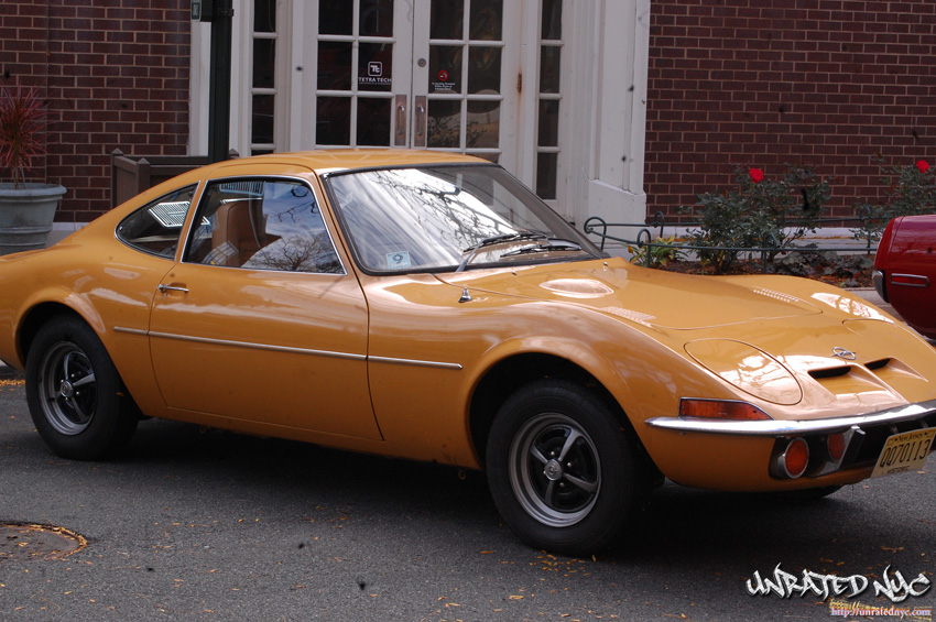 Vintage Car Show @ Forrester Village, NJ [Photo by Sam Frank (c) 2009]