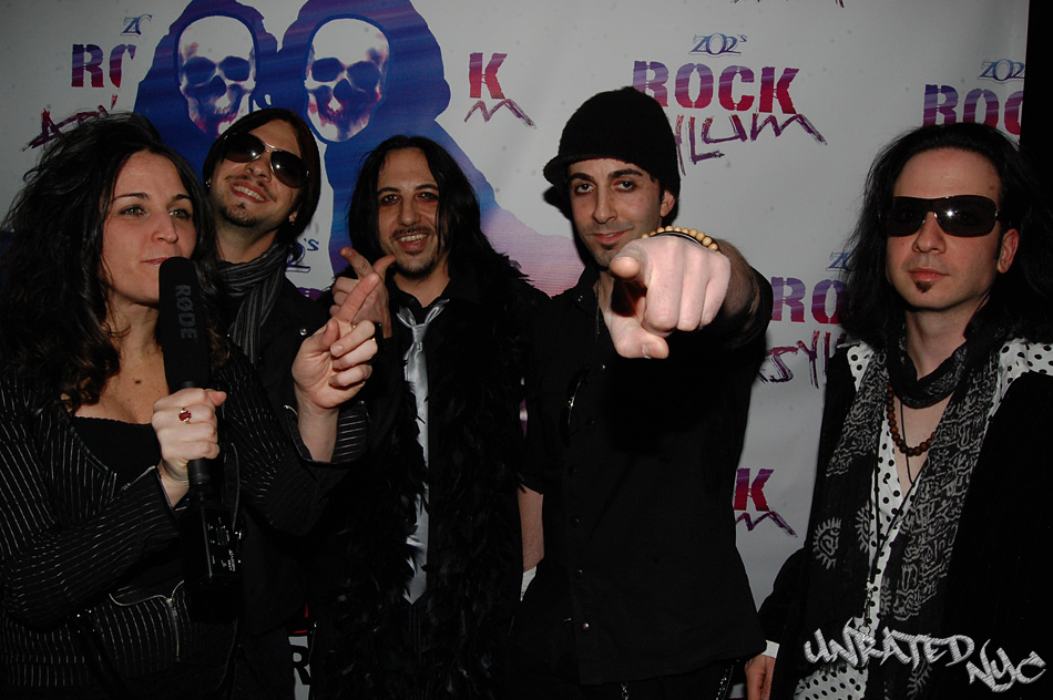 redcarpet_35_sweetcyan