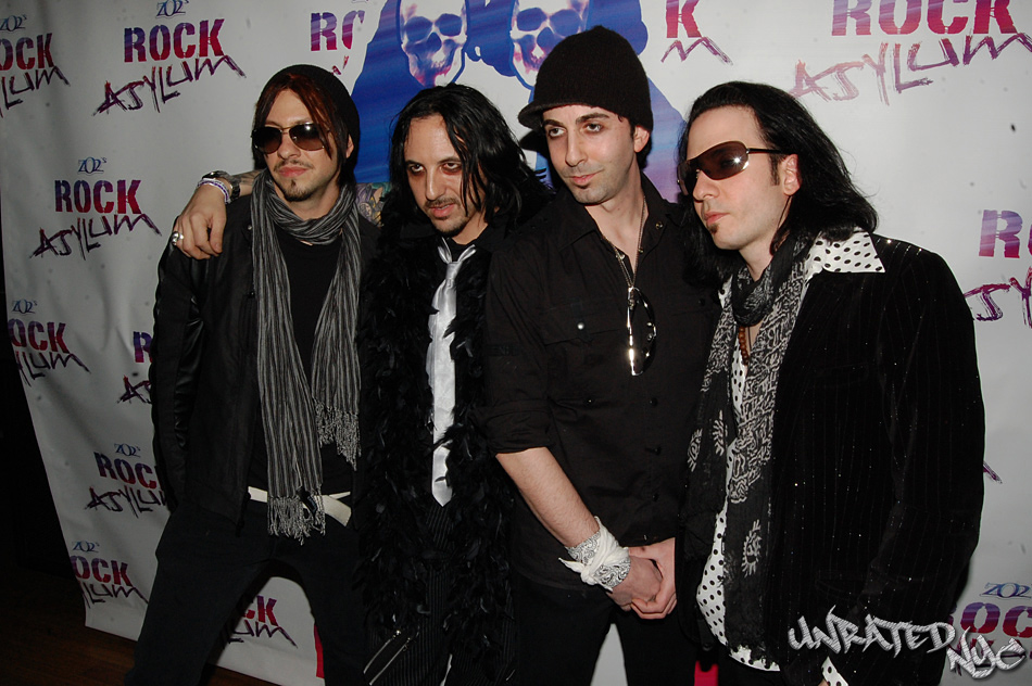 redcarpet_44_sweetcyan